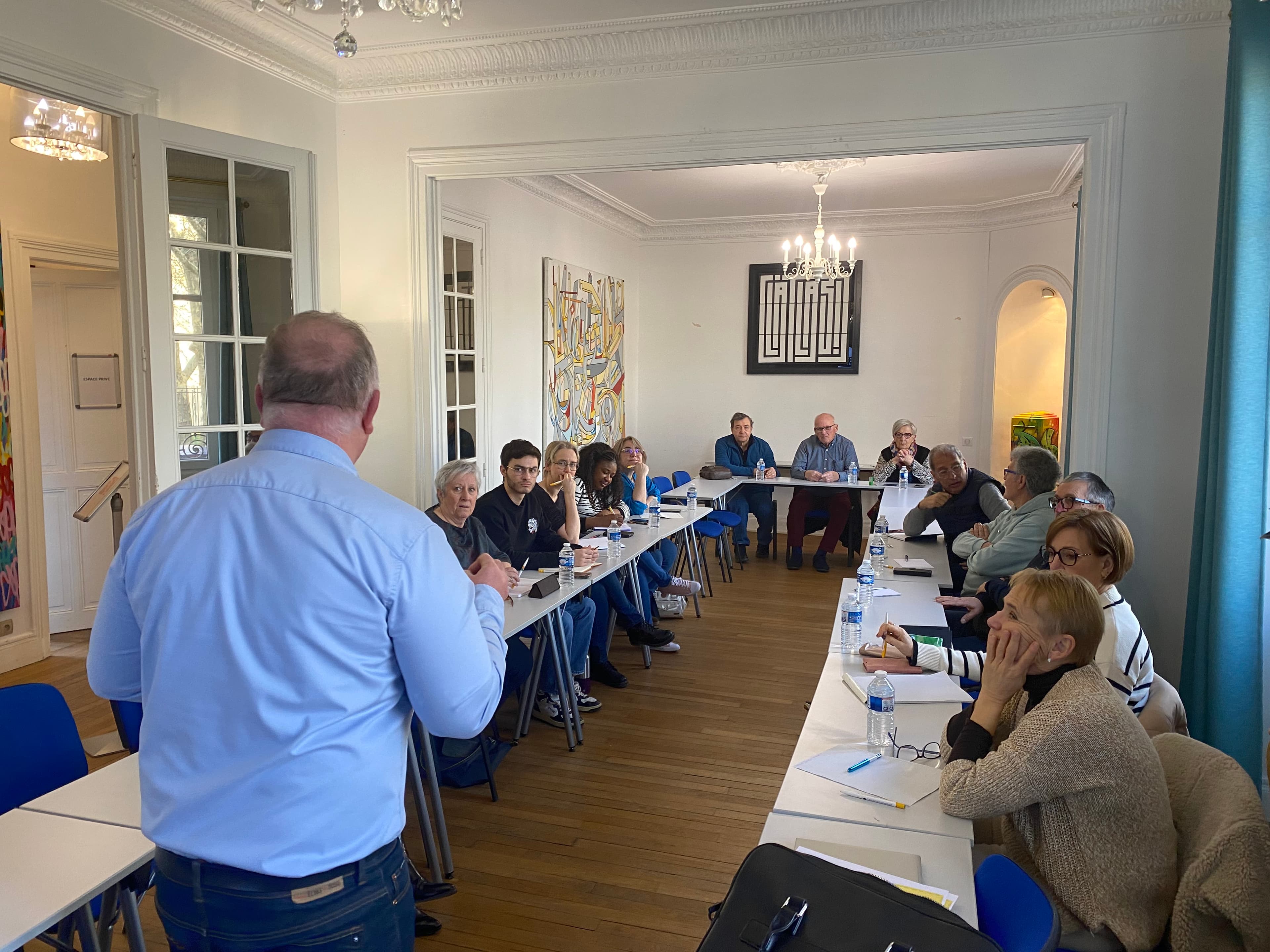 Formation des élus locaux aux droits de l'opposition : un contre-pouvoir essentiel à la démocratie locale